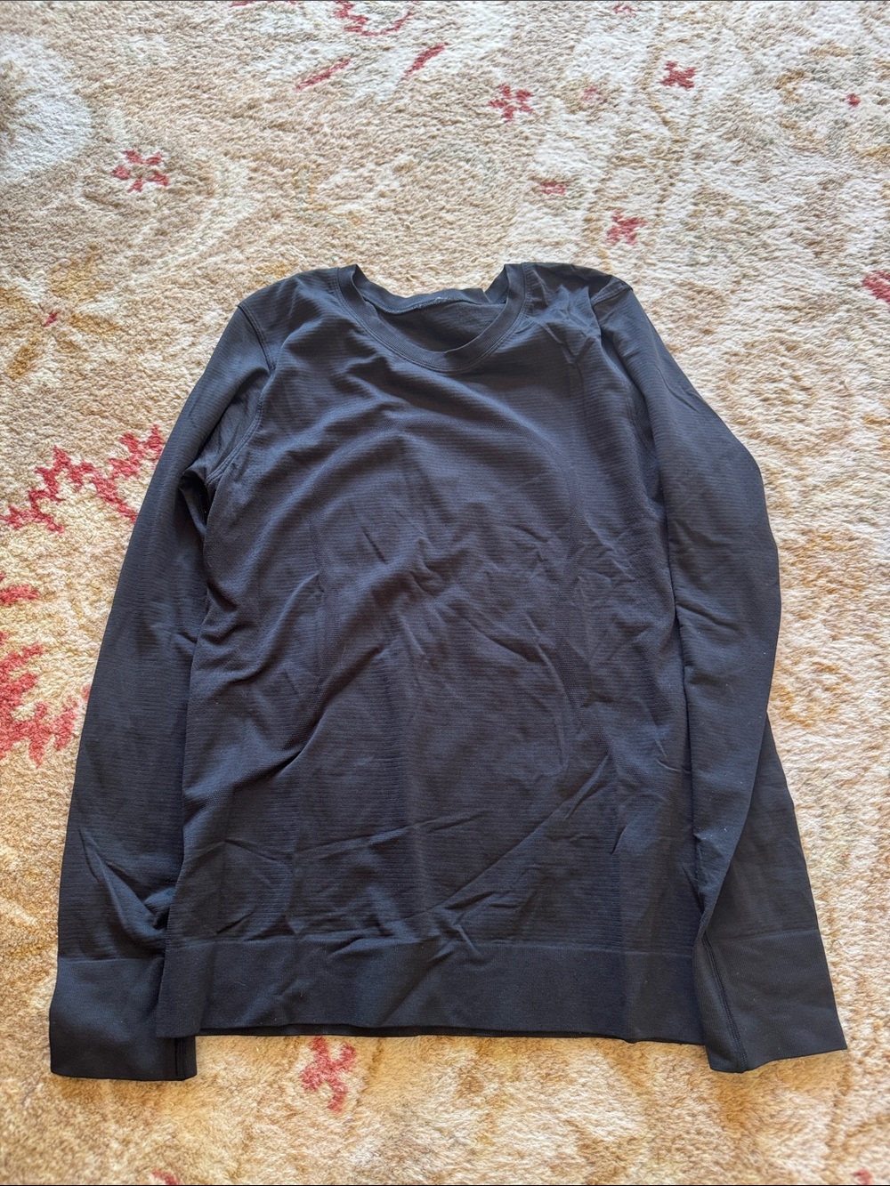 lululemon athletica Long Sleeve Crew - Black